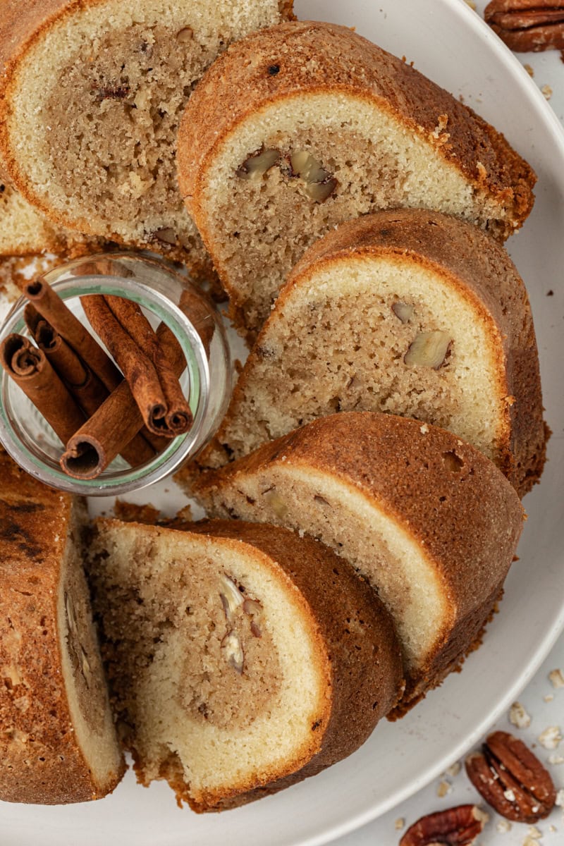 Sliced cinnamon crown cake on platter