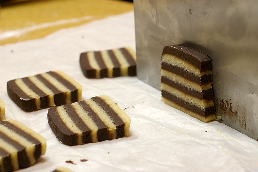 Black and White Striped Cookies | Bake or Break