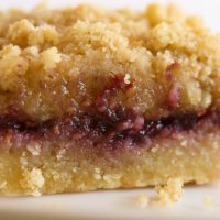 Raspberry Hazelnut Crumble Bars are a buttery, nutty, fruity favorite! - Bake or Break