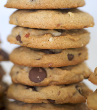 Chunky Peanut, Chocolate, and Cinnamon Cookies are a delicious combination of flavors! - Bake or Break