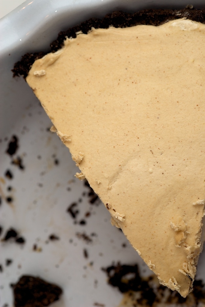 Peanut Butter Pie with Cookie Crust is a wonderfully tasty no-bake dessert. Chocolate and peanut butter are always a winner! - Bake or Break