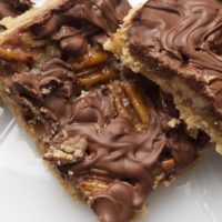 You only need a handful of ingredients to whip up these simple, delicious Caramel and Chocolate Pecan Bars. - Bake or Break
