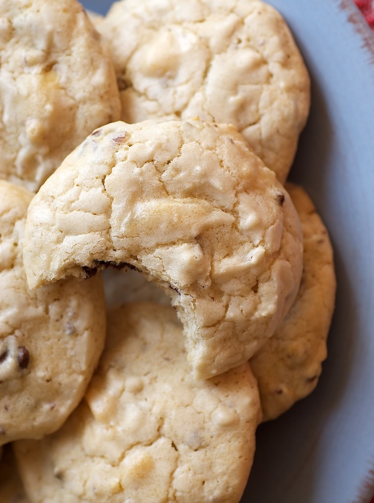 Black and White Chocolate Chip Cookies combine dark chocolate and white chocolate for a sweet, delicious cookie! - Bake or Break