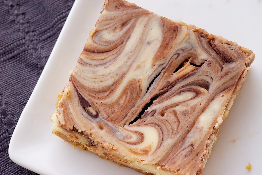 Nutella Swirl Cheesecake Bars | Bake or Break