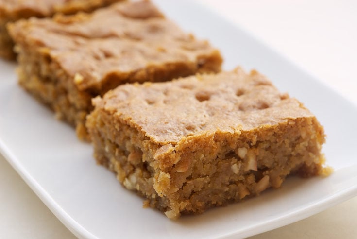 Brown Sugar Cashew Blondies on a small white tray