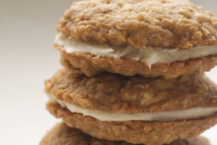 Homemade Oatmeal Cream Pies are even better than store-bought! - Bake or Break