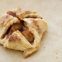 Mini-size your apple pie with these Apple Pie Bundles! - Bake or Break