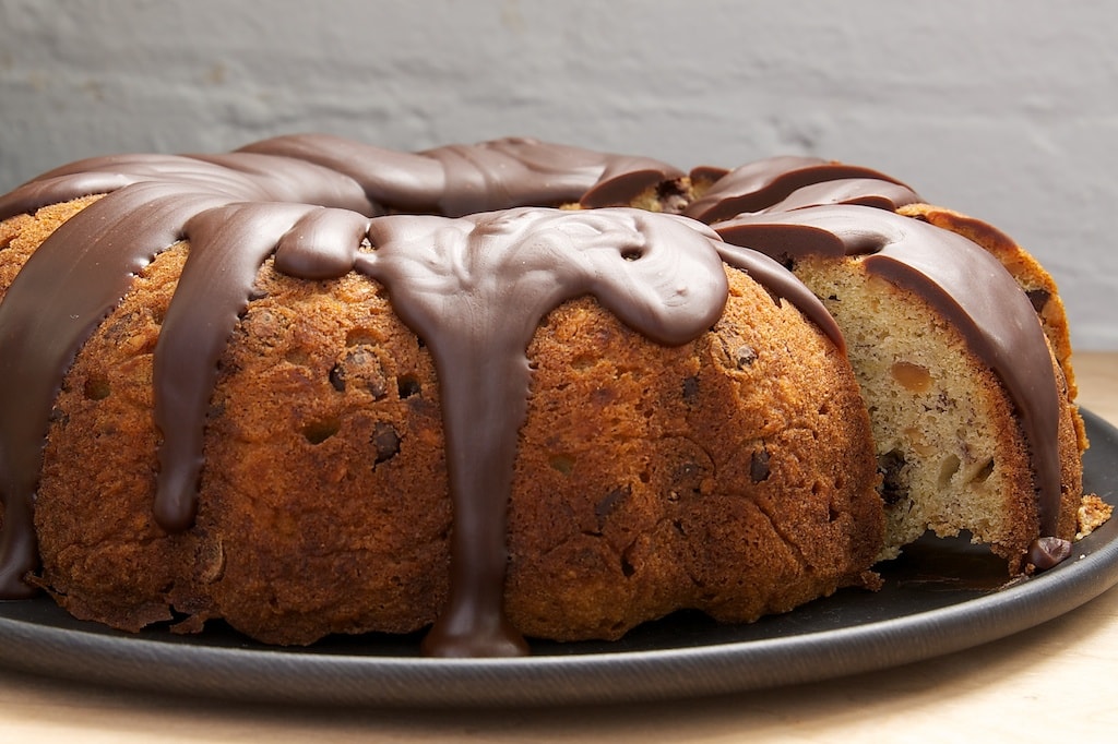 Love banana bread? Then you must try this Banana Bread Bundt Cake!