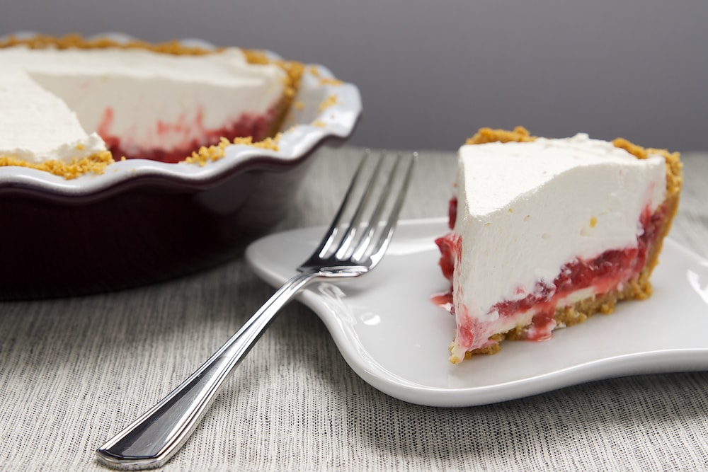 Fresh strawberries, cream cheese, and whipped cream make this Strawberry Icebox Pie a dessert dream! - Bake or Break