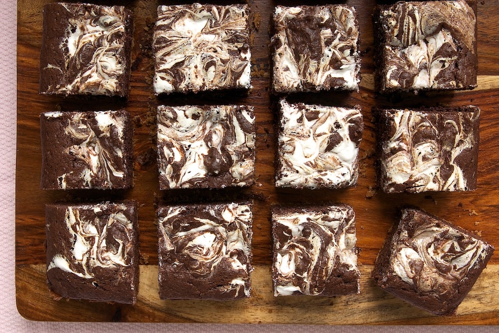 S'mores Swirl Brownies | Bake or Break