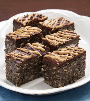 Peanut butter, chocolate, and so much more make these Vunderbars absolutely irresistible! - Bake or Break