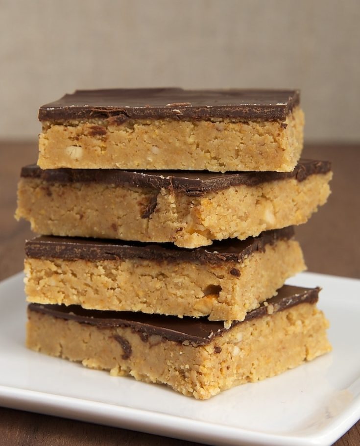 You only need a short list of ingredients and a few minutes to make these simple and delicious No-Bake Peanut Butter Chocolate Bars.