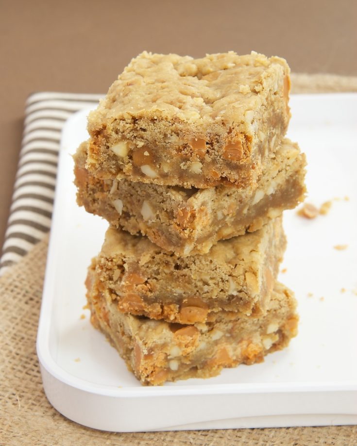 Butterscotch Caramel Crunch Blondies