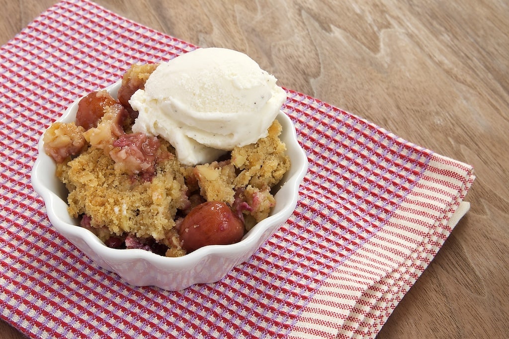 Cherry-Almond Crumble is a simple and delicious combination of fresh cherries and a sweet, nutty crumb topping. - Bake or Break
