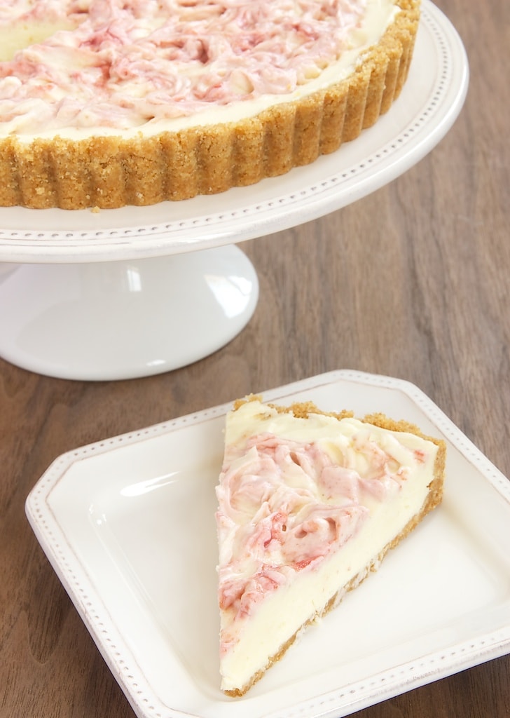 Fresh raspberries, white chocolate, and cream cheese make for a summer-perfect dessert! - Bake or Break