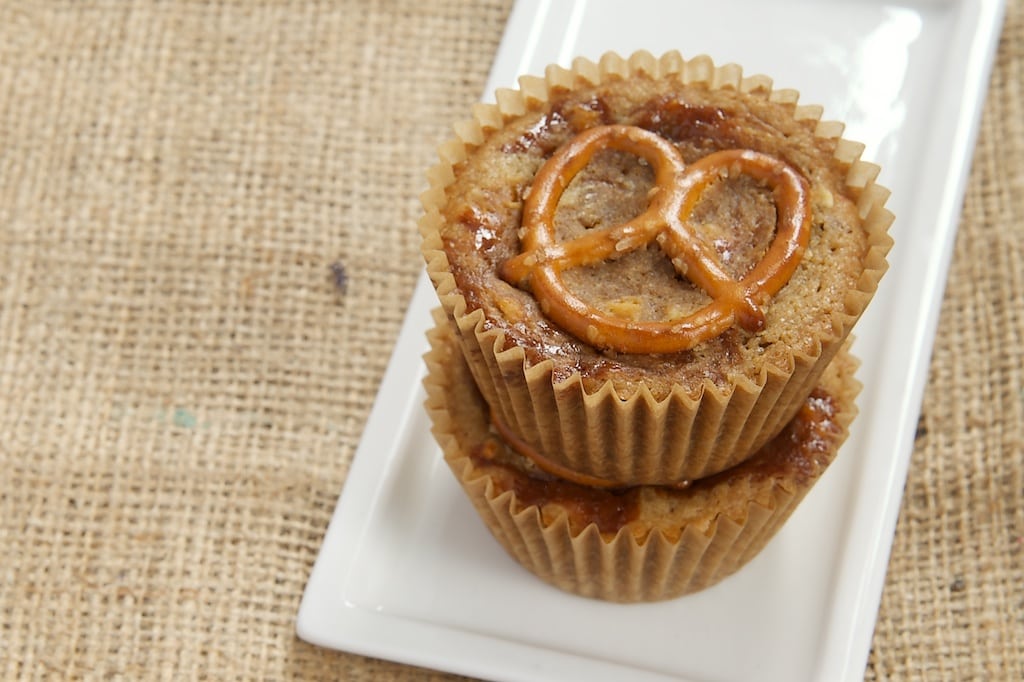 Salty nuts, gooey caramel, and crunchy pretzels make these Caramel Nut Blondies irresistible!