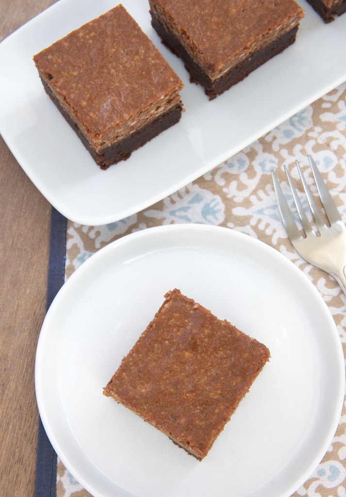 You don't have to choose between brownies and cheesecake with these luscious Chocolate Hazelnut Cheesecake Brownies! - Bake or Break