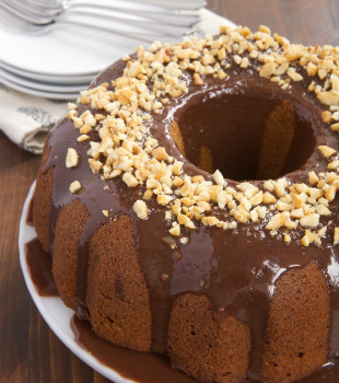 Peanut Butter Bundt Cake with Milk Chocolate Ganache is a must for fans of chocolate and peanut butter. This simple cake is as delicious as it is gorgeous! - Bake or Break