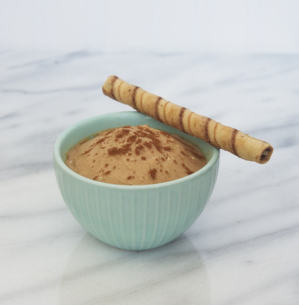 With just 5 simple ingredients, you can quickly whip up this Snickerdoodle Cookie Dip. Grab your favorite cookies or pretzels, and enjoy! - Bake or Break