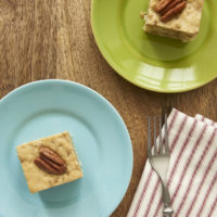 Simplify that classic dessert with this simple-to-make Italian Cream Snack Cake!