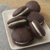 Love chocolate and peppermint? You'll love these sweet, delicate Chocolate Peppermint Whoopie Pies!