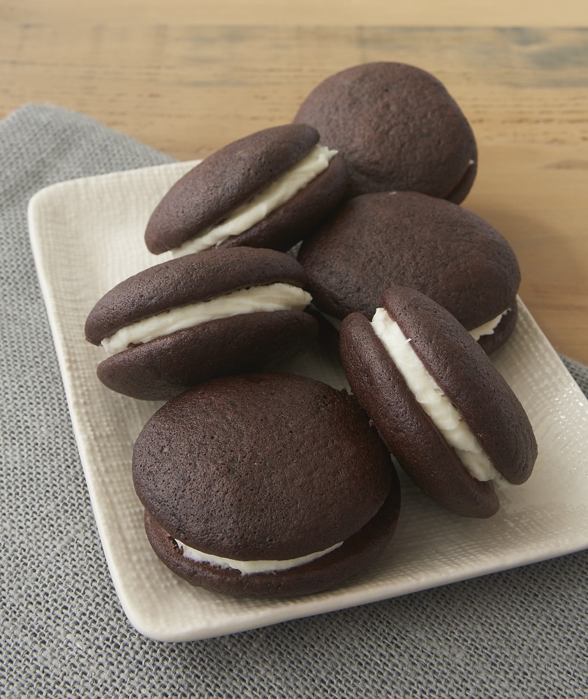 Love chocolate and peppermint? You'll love these sweet, delicate Chocolate Peppermint Whoopie Pies!