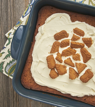 Cookie butter spread and a simple chocolate ganache combine for this flavorful Biscoff Gooey Butter Cake! - Bake or Break