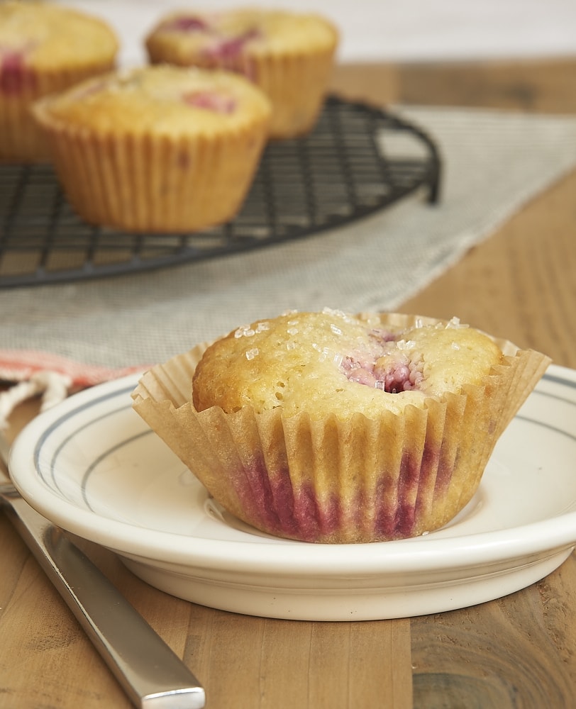 Sweet raspberries are the perfect complement to the tartness of Lemon Raspberry Muffins! - Bake or Break