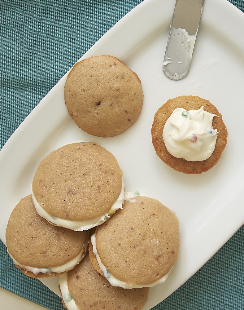 Strawberry Shortcake Whoopie Pies - Haniela's