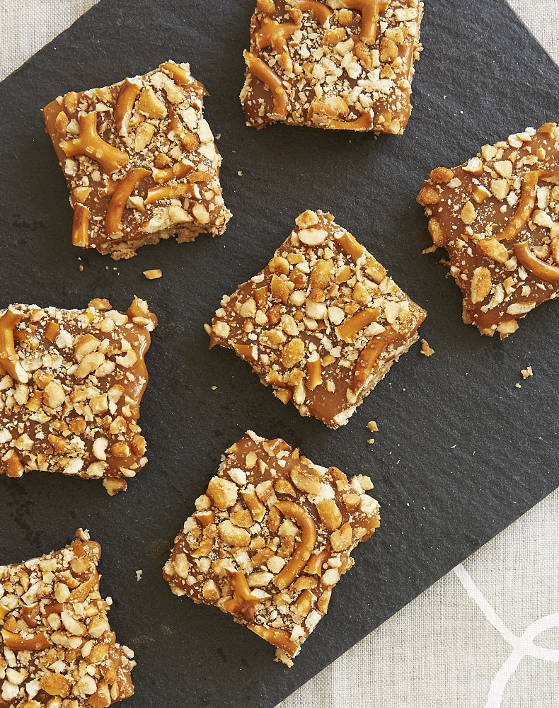 Peanut Butter Caramel Pretzel Bars are so deliciously sweet, salty, crunchy, and gooey! - Bake or Break