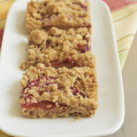 Sweet plums combine with a buttery, oat-filled crust for these irresistible Plum Crumble Bars! - Bake or Break
