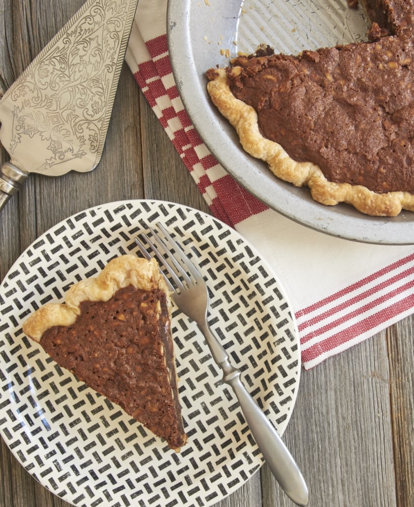 Caramel Peanut Butter Brownie Pie is fudgy, gooey, rich, nutty, and amazingly delicious! - Bake or Break