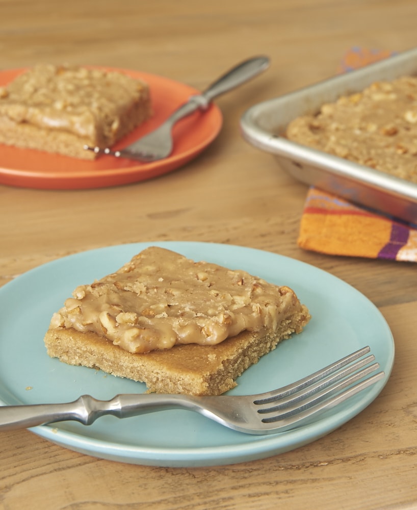 Get the flavor of sweet, rich pralines without the candy-making fuss with this Praline Sheet Cake! - Bake or Break