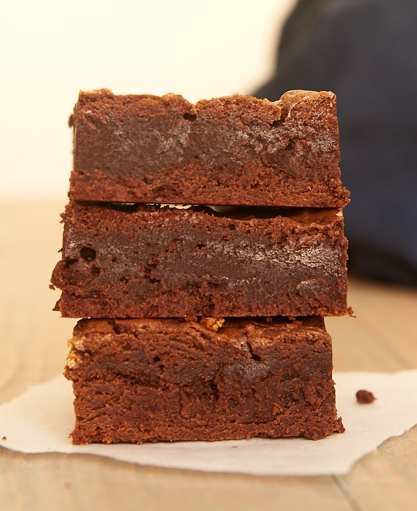 Add a salty bite to your next batch of brownies with Salted Caramel Brownies! - Bake or Break