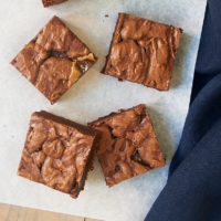 Add a salty bite to your next batch of brownies with Salted Caramel Brownies! - Bake or Break