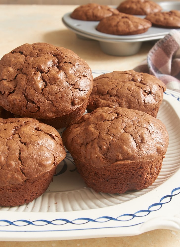 These fantastic Brownie Cupcakes are a tasty twist on traditional brownies. They're brownies, muffins, and cupcakes all at the same time! - Bake or Break