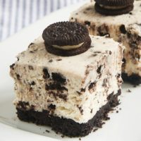 Oreo lovers will be in dessert heaven with these Cookies and Cream Cheesecake Bars. A cookie crust, a simple no-bake cheesecake, and lots of Oreos make these a sure crowd-pleaser! - Bake or Break