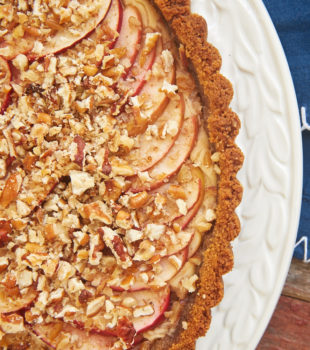 Apple Pecan Cream Cheese Tart is a delicious combination of apple pie and cheesecake. This lovely dessert is a fall baking must! - Bake or Break