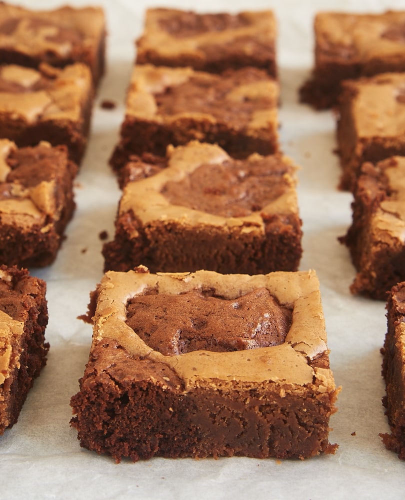 Can't decide between dark and milk chocolate? Have both with these fantastic Dark and Milk Chocolate Marbled Brownies! - Bake or Break