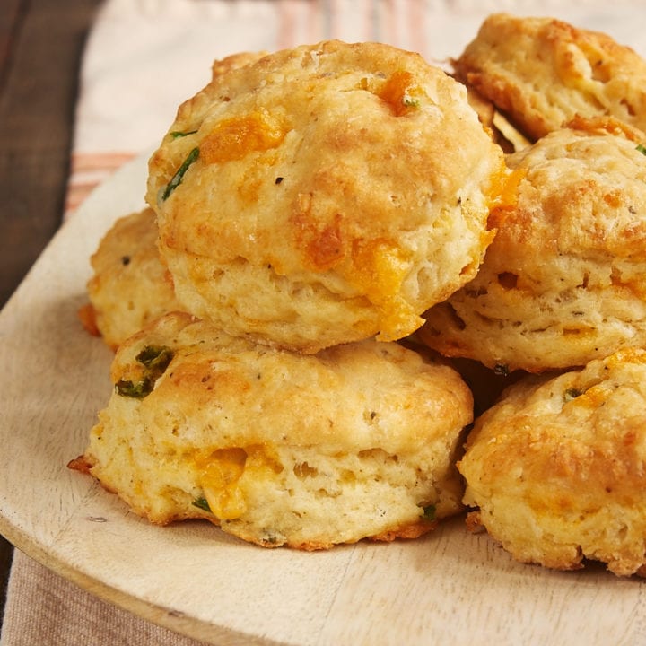 Jalapeño Cheddar Biscuits-image
