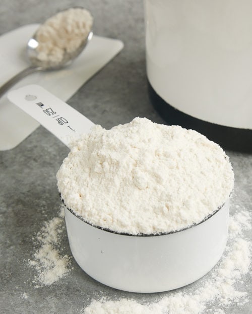 How To Measure Flour - Bake Or Break