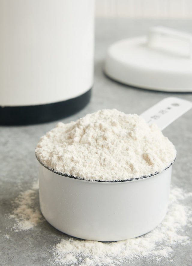 Do your baked goods often turn out dry or tough? Fixing that may be as simple as altering the way you measure flour! - Bake or Break