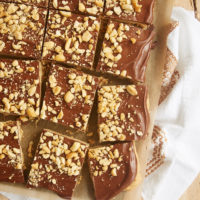 If you love chocolate and peanut butter, do not miss these quick and easy Chocolate Peanut Butter Shortbread. A favorite one-bowl dessert! - Bake or Break