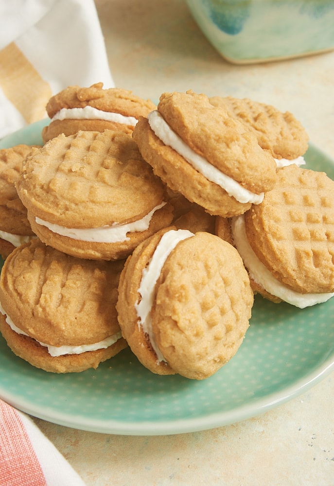 Peanut butter and fluff cookies