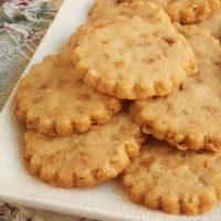 Brown Sugar Toffee Shortbread pack a lot of flavor in a small package. Love this simple recipe! - Bake or Break