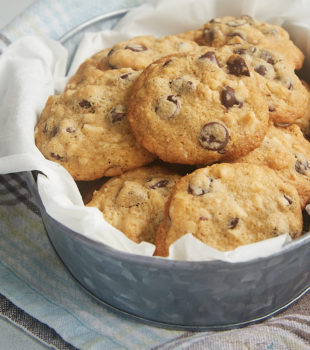 These Hazelnut Chocolate Chip Cookies are packed with plenty of chocolate chips, hazelnuts, and a special adults-only ingredients for some seriously amazing flavor. - Bake or Break