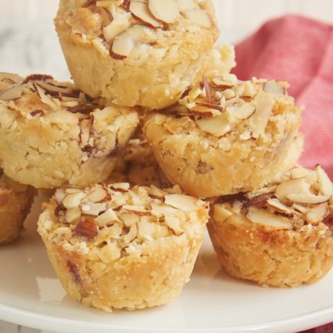 https://bakeorbreak.com/wp-content/uploads/2017/11/raspberry_almond_tarts1k4-480x480.jpg