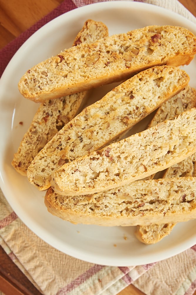 Add a little sweetness to your coffee or tea break with these delicious Bourbon Pecan Biscotti! - Bake or Break