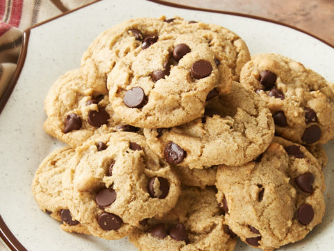 https://bakeorbreak.com/wp-content/uploads/2020/09/rye_chocolate_chip_cookies05061k-480x360.jpg