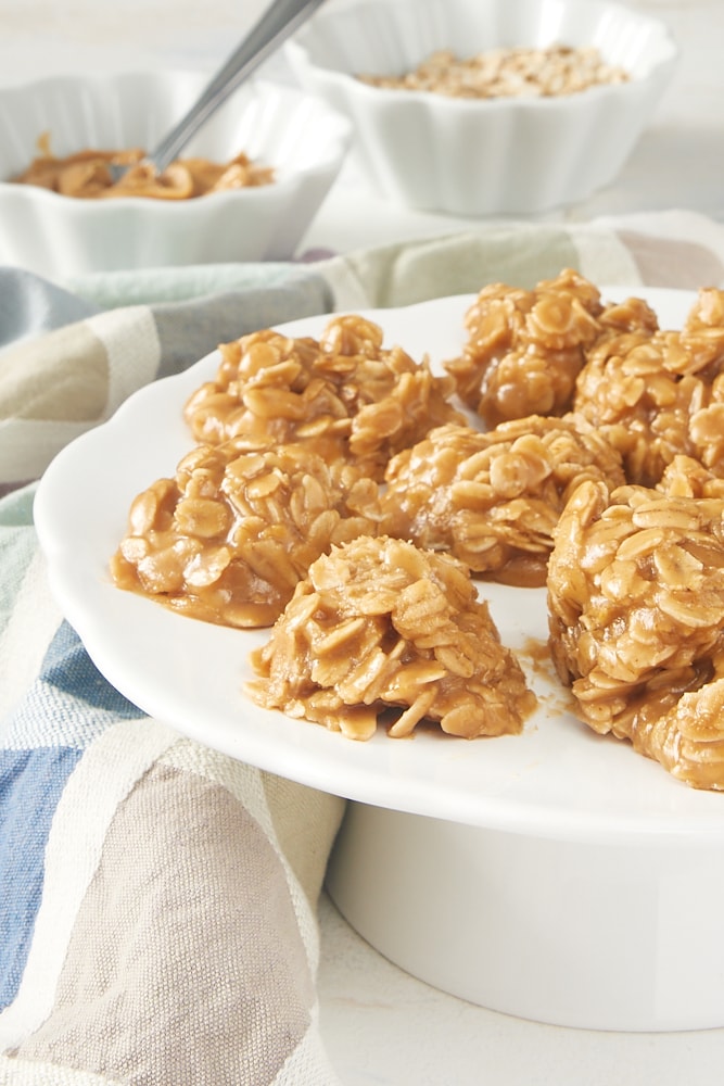 No-Bake Peanut Butter Oatmeal Cookies on a white pedestal